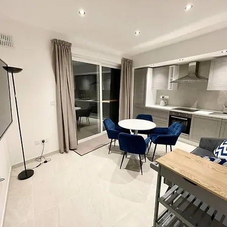 Sunnyside Penthouse Apartment Tarxien Exterior photo