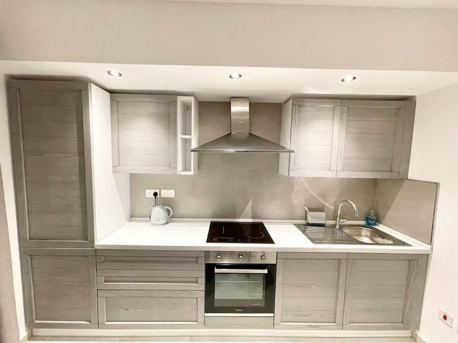 Sunnyside Penthouse *